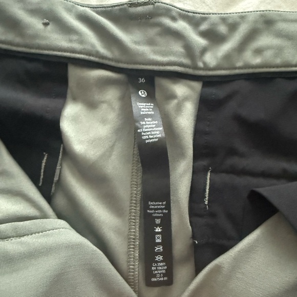 Men’s Lululemon ABC Short - Picture 2 of 3